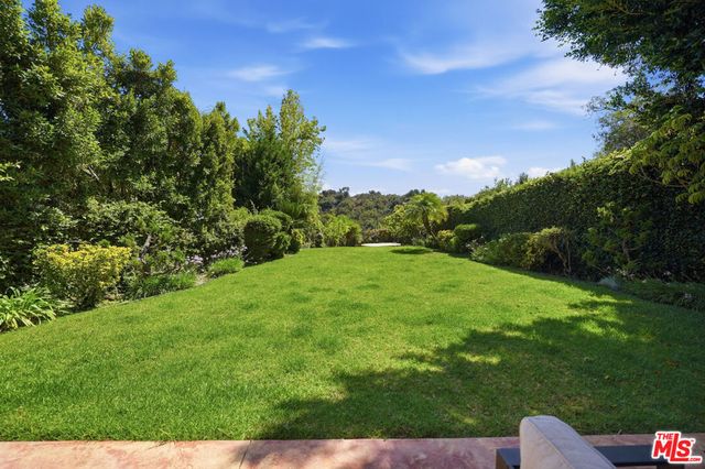 12626 Promontory Road, Los Angeles, CA 90049