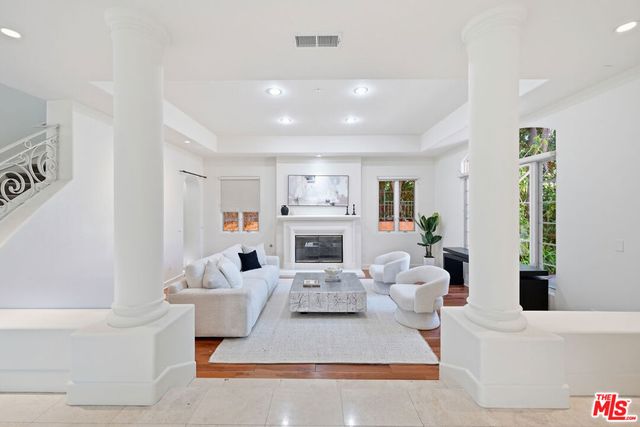12626 Promontory Road, Los Angeles, CA 90049