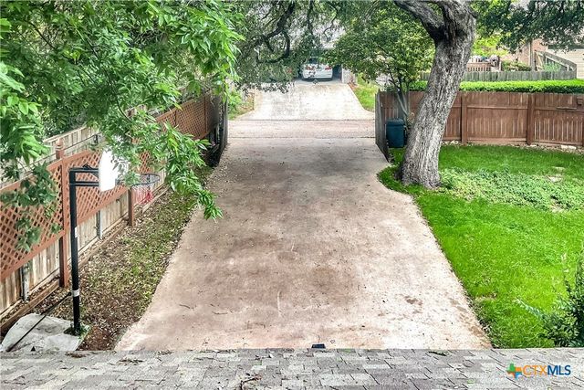2505 Canyon Creek Drive, Temple, TX 76502