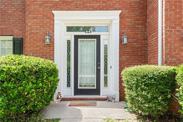877 Dunlin Fields Drive, Lawrenceville, GA 30044