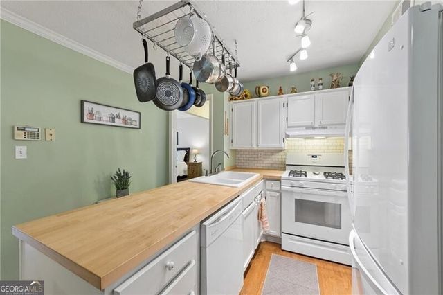 2046 Brian Way, Decatur, GA 30033