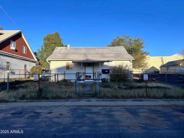 449 S EAST Street, Globe, AZ 85501
