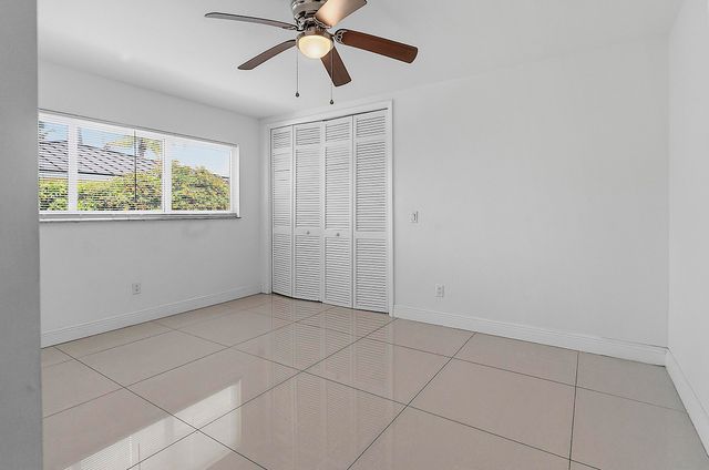 2910 NE 40th Court, Lighthouse Point, FL 33064