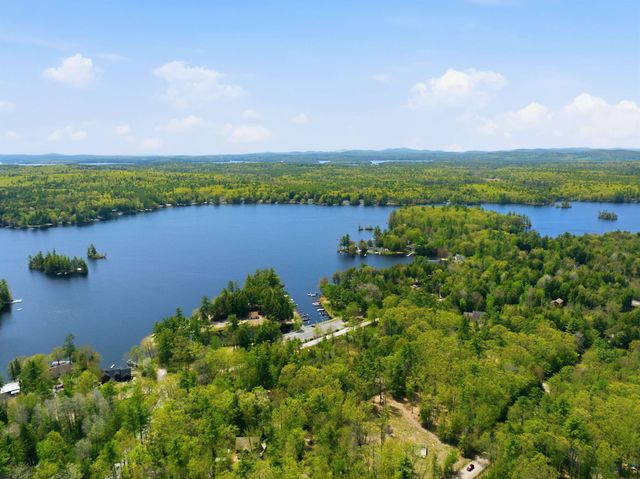 115 Wintersport Street, Moultonborough, NH 03254