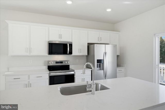 1829 HARVEST DR, Winchester, VA 22601