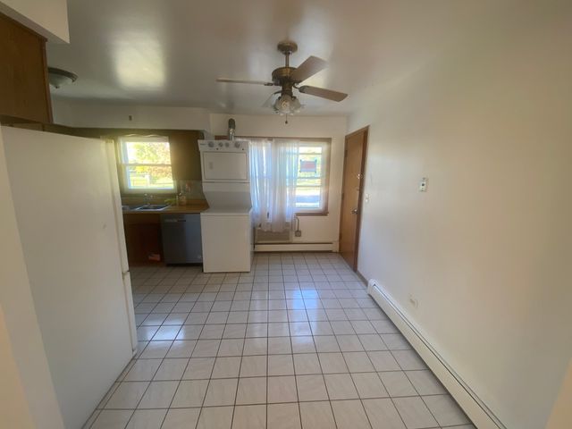 3553 N Neenah Avenue 201, Chicago, IL 60634