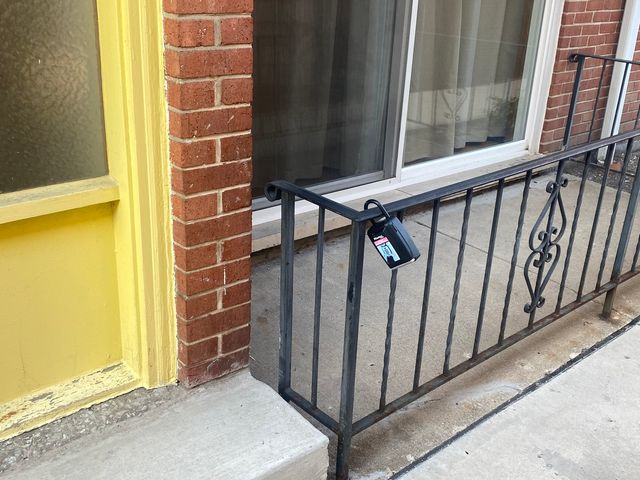 3553 N Neenah Avenue 201, Chicago, IL 60634