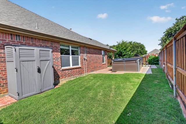 15469 Landing Creek Lane, Fort Worth, TX 76262