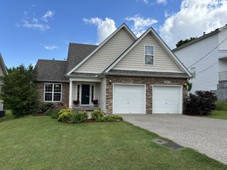 2013 Green Timbers Dr, Antioch, TN 37013