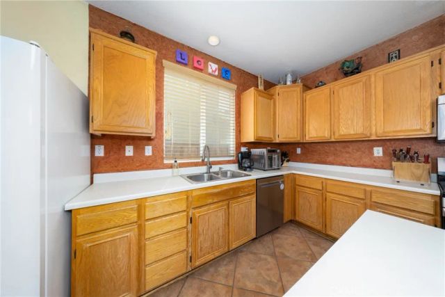 14855 Noblewood, Lake Elsinore, CA 92530