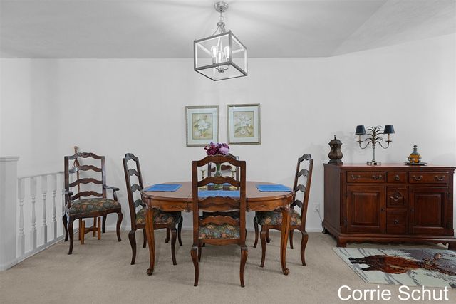 3240 Arrowhead Arms Court, Grandville, MI 49418