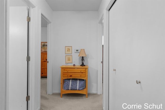 3240 Arrowhead Arms Court, Grandville, MI 49418