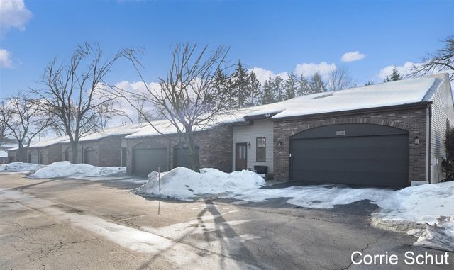 3240 Arrowhead Arms Court, Grandville, MI 49418