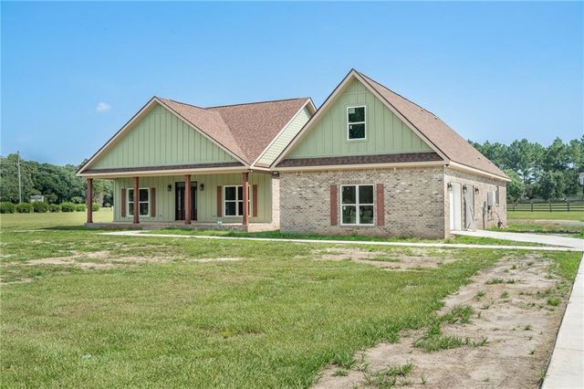 12761 Gaston Loop Road, Grand Bay, AL 36541