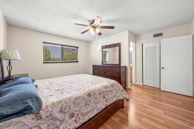 2615 NE 1st Court 203, Boynton Beach, FL 33435