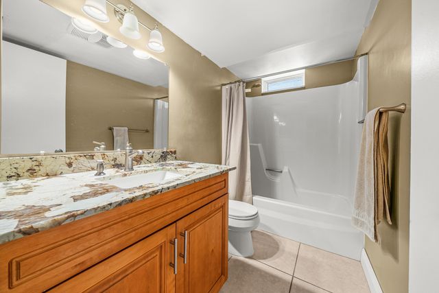 2615 NE 1st Court 203, Boynton Beach, FL 33435