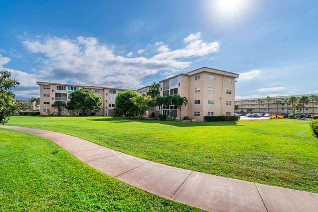 2615 NE 1st Court 203, Boynton Beach, FL 33435