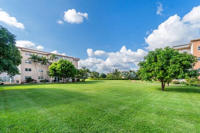 2615 NE 1st Court 203, Boynton Beach, FL 33435