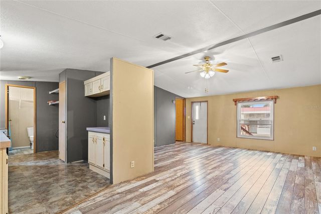 1371 NW 12TH LANE, Lake Panasoffkee, FL 33538