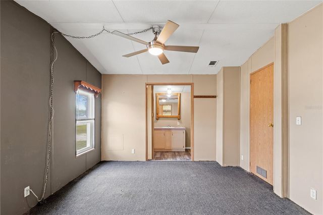 1371 NW 12TH LANE, Lake Panasoffkee, FL 33538