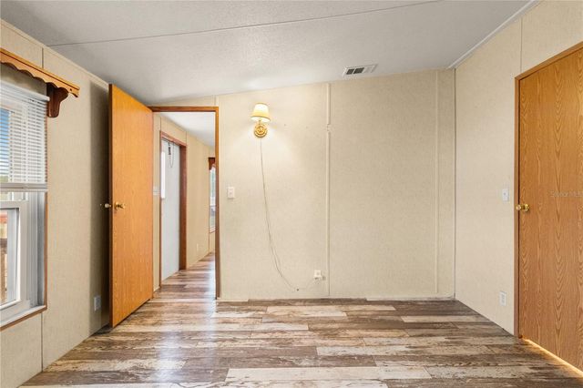 1371 NW 12TH LANE, Lake Panasoffkee, FL 33538