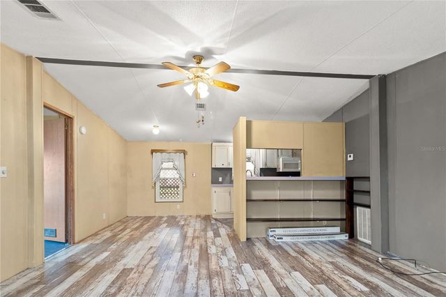 1371 NW 12TH LANE, Lake Panasoffkee, FL 33538