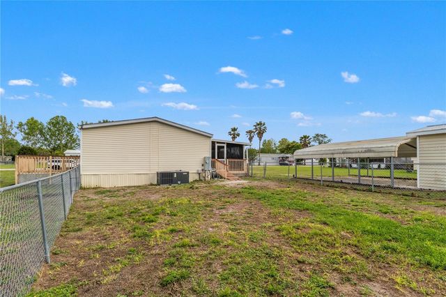 1371 NW 12TH LANE, Lake Panasoffkee, FL 33538