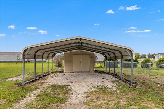 1371 NW 12TH LANE, Lake Panasoffkee, FL 33538