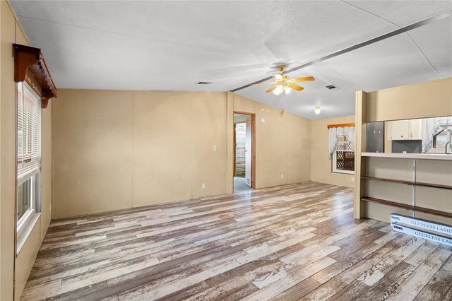 1371 NW 12TH LANE, Lake Panasoffkee, FL 33538