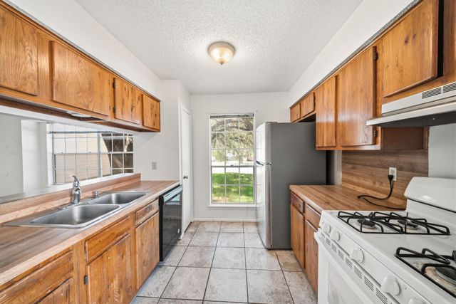 12002 Arrowwood DR A, Austin, TX 78727
