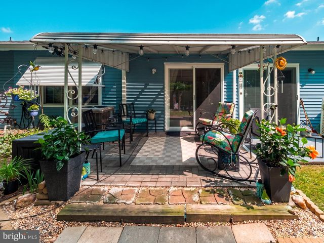 41 SHERWOOD PL, Southampton, NJ 08088