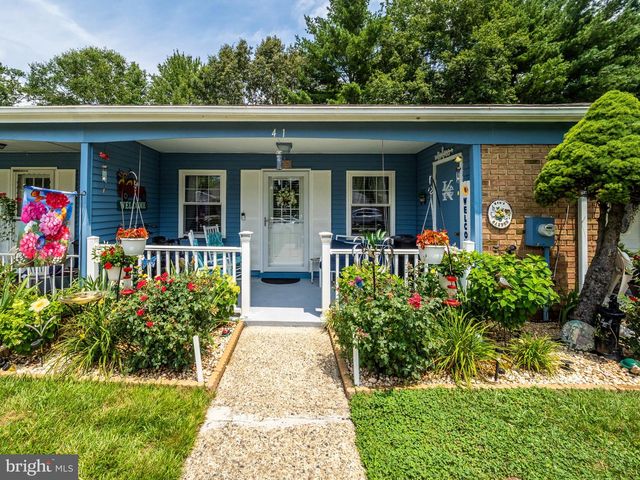 41 SHERWOOD PL, Southampton, NJ 08088