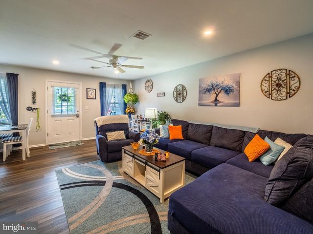 41 SHERWOOD PL, Southampton, NJ 08088