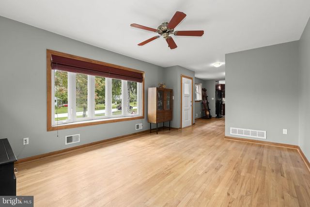 4310 BRITTANY DR, Ellicott City, MD 21043