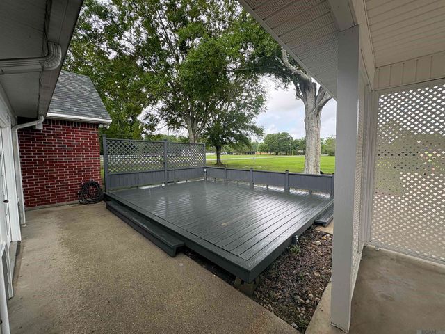 16009 Acadia Dr, Prairieville, LA 70769