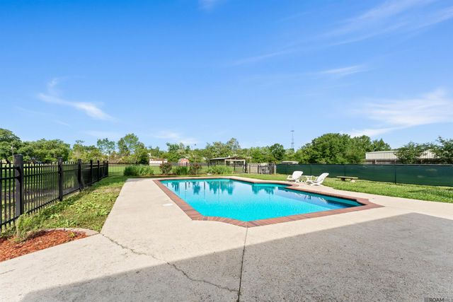 16009 Acadia Dr, Prairieville, LA 70769