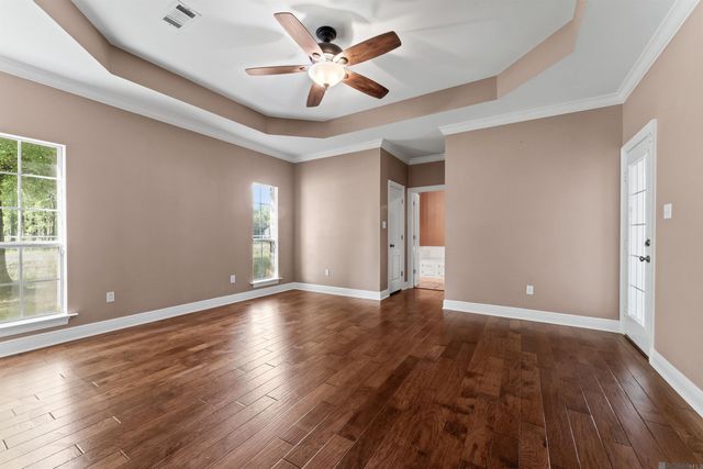 16009 Acadia Dr, Prairieville, LA 70769
