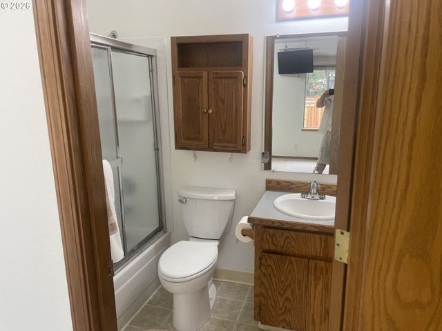 374 WARNER PARROTT Rd, Oregon City, OR 97045