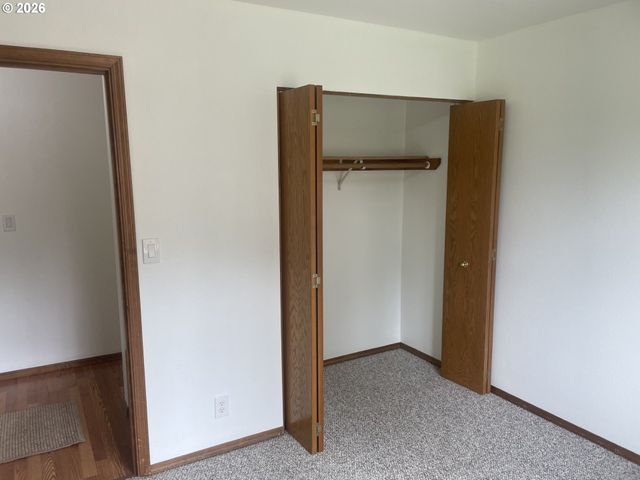 374 WARNER PARROTT Rd, Oregon City, OR 97045