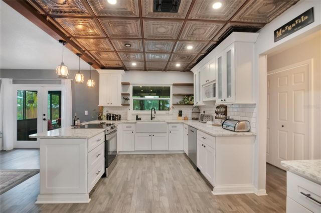 509 RIDGEWOOD STREET, Altamonte Springs, FL 32701