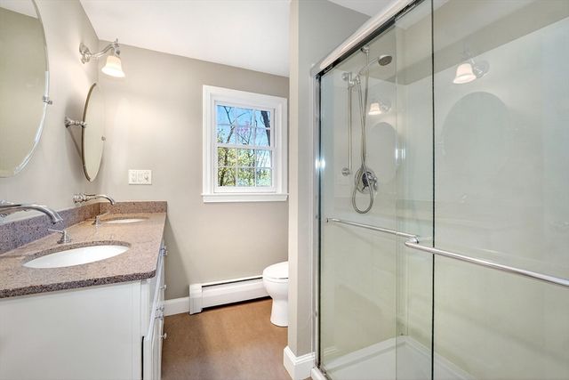 14 Beverly Rd, Bedford, MA 01730