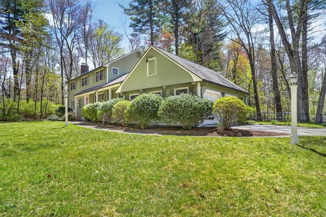 14 Beverly Rd, Bedford, MA 01730
