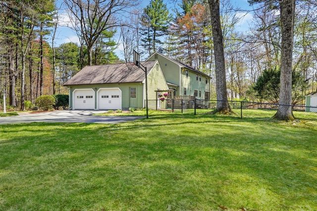 14 Beverly Rd, Bedford, MA 01730