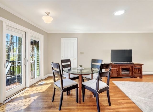14 Beverly Rd, Bedford, MA 01730