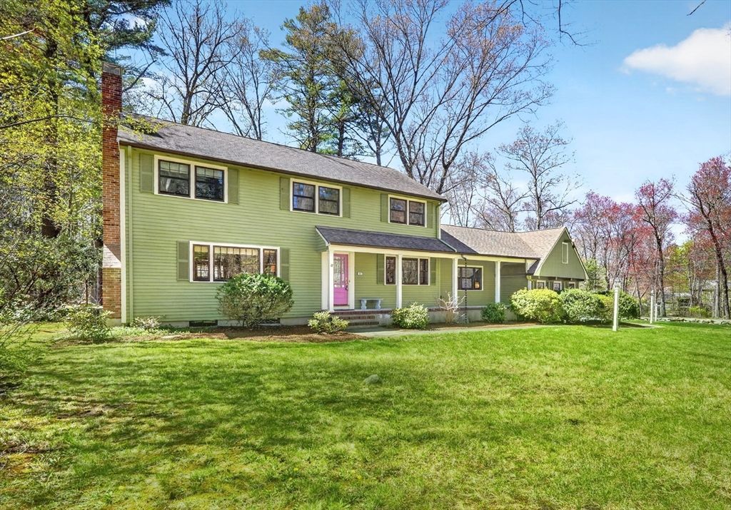 14 Beverly Rd, Bedford, MA 01730