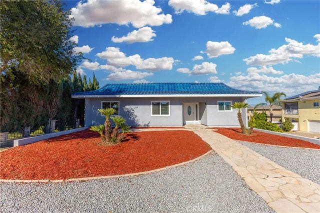 22552 Canyon Club, Canyon Lake, CA 92587