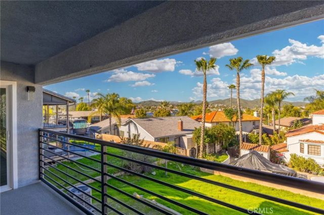 22552 Canyon Club, Canyon Lake, CA 92587