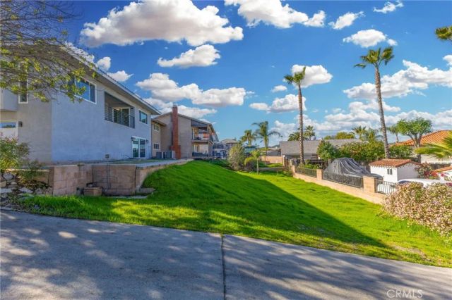 22552 Canyon Club, Canyon Lake, CA 92587