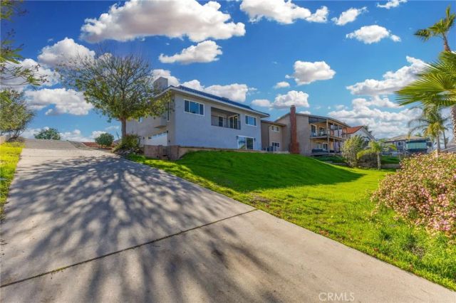 22552 Canyon Club, Canyon Lake, CA 92587