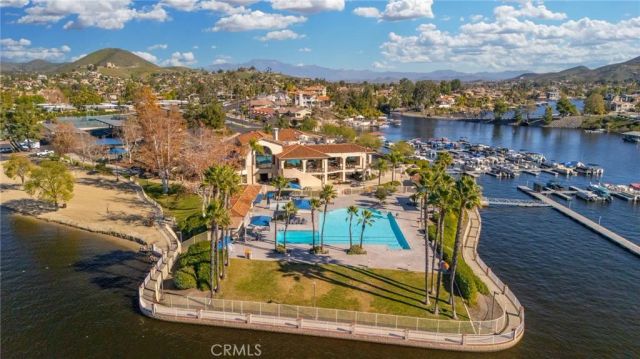 22552 Canyon Club, Canyon Lake, CA 92587